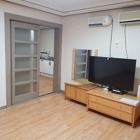 Fourseason Youth Hostel Кёнджу Экстерьер фото